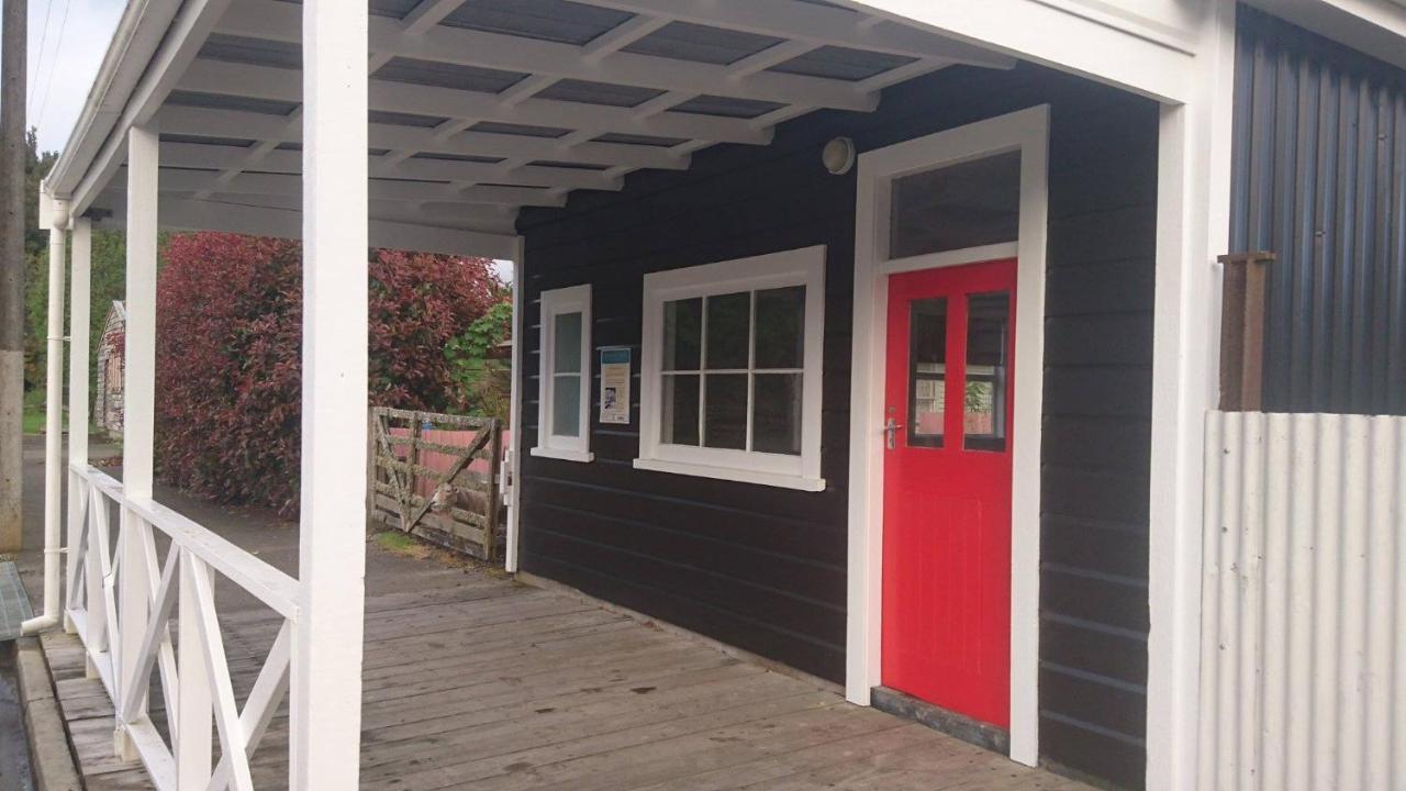 Whanga Butcher Shop Whangamomona 외부 사진